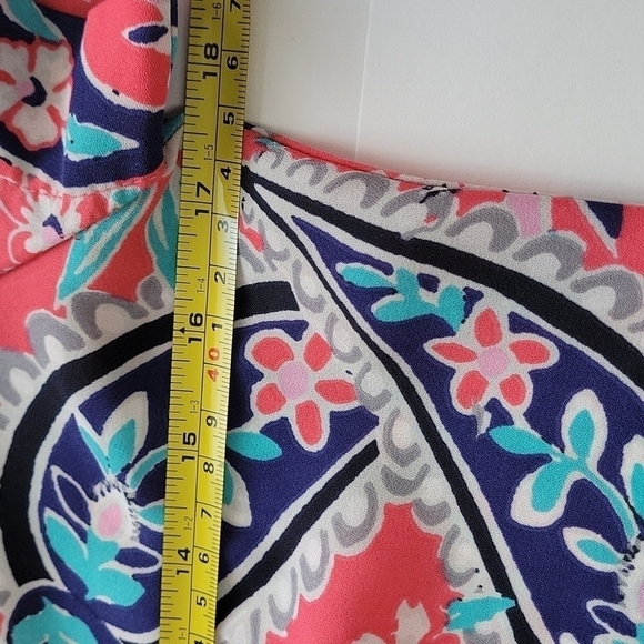 Van Heusen floral top - Picture 6 of 8